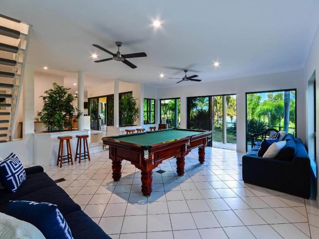 The Palms On Hamilton Island Villa Екстериор снимка