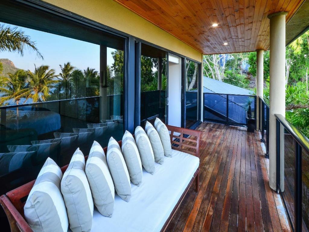 The Palms On Hamilton Island Villa Екстериор снимка